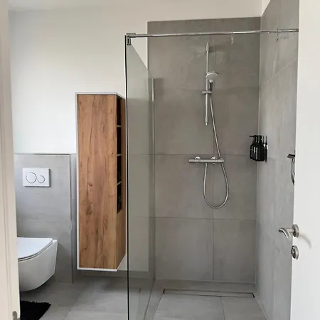 Neue In Zentraler Lage In Hadamar, Naehe Limburg דירה