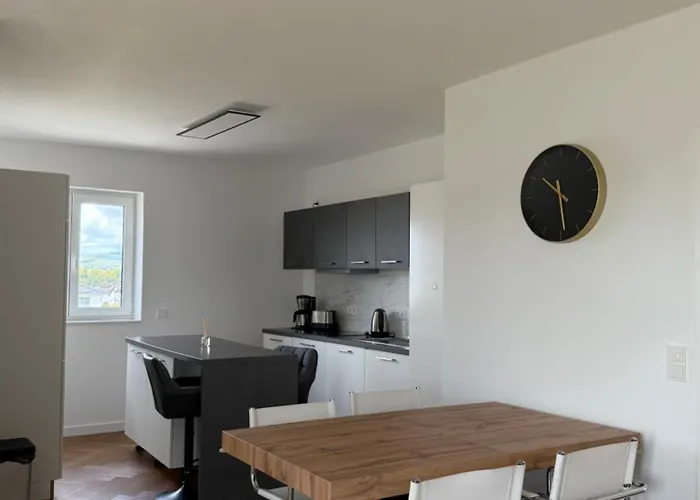 Neue In Zentraler Lage In Hadamar, Naehe Limburg Apartamento